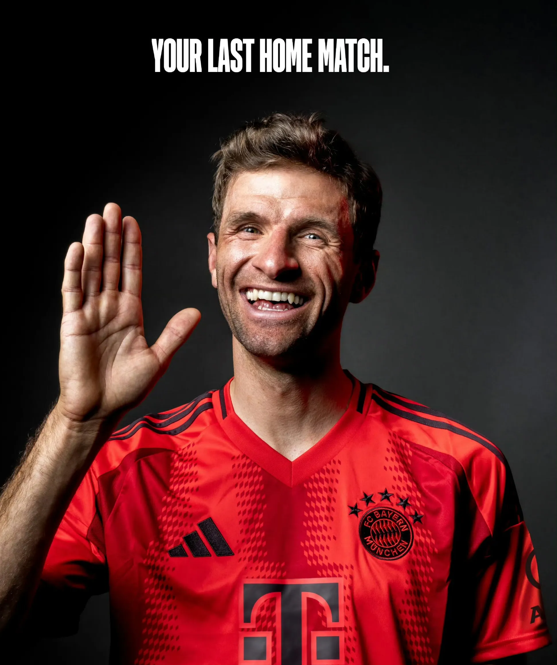  凯恩迎来十五赛季高光表现，巴黎圣日耳曼球迷沸腾！